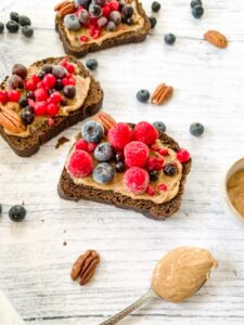 1.4  - Carob Bread⁣⁣ - Ψωμί με Χαρουπάλευρο